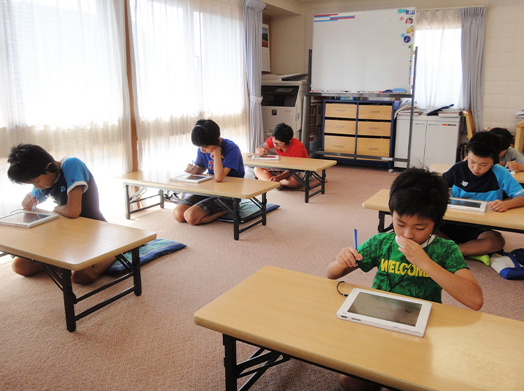 ふくし英数教室BE studio（ビースタジオ）の様子